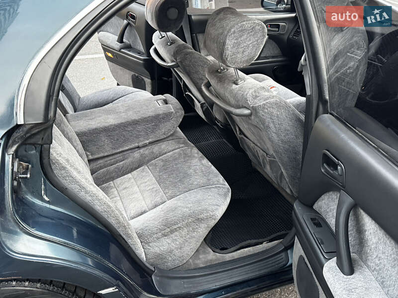 Седан Toyota Crown 1995 в Одессе фото 10 Седан Toyota Crown 1995 в Одессе