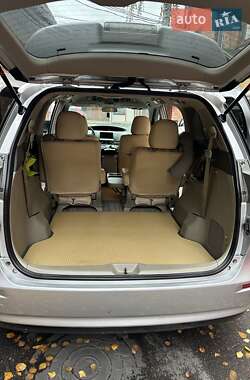 Минивэн Toyota Estima 2008 в Виннице