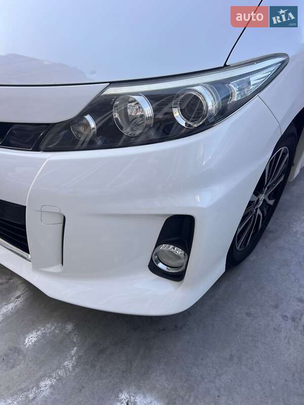 Минивэн Toyota Estima 2014 в Киеве фото 9 Минивэн Toyota Estima 2014 в Киеве