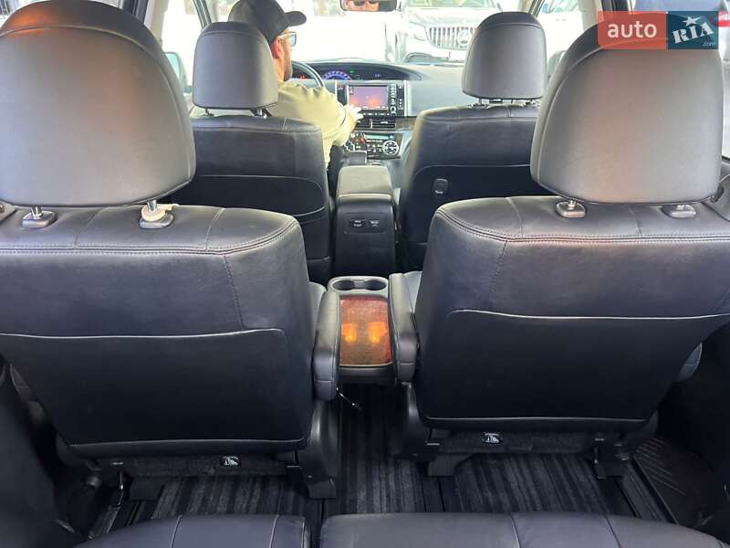 Минивэн Toyota Estima 2014 в Киеве фото 39 Минивэн Toyota Estima 2014 в Киеве