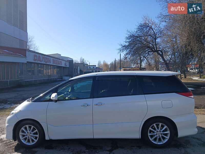 Минивэн Toyota Estima 2010 в Первомайске фото 9 Минивэн Toyota Estima 2010 в Первомайске