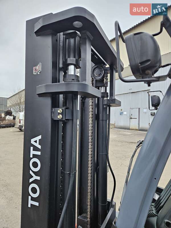 Вилочный погрузчик Toyota FG 2019 в Киеве фото 17 Вилочный погрузчик Toyota FG 2019 в Киеве
