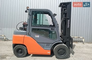 Вилочный погрузчик Toyota FG 2018 в Киеве