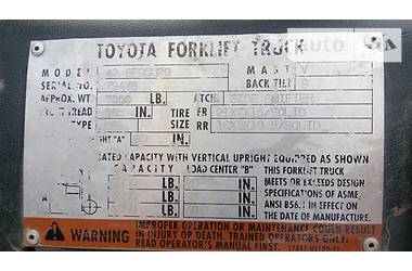 Вилочный погрузчик Toyota FGCU 1999 в Киеве