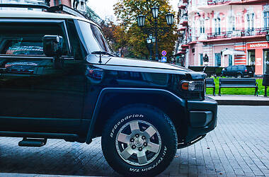 Позашляховик / Кросовер Toyota FJ Cruiser 2006 в 