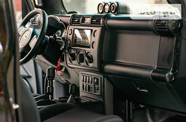 Позашляховик / Кросовер Toyota FJ Cruiser 2006 в 