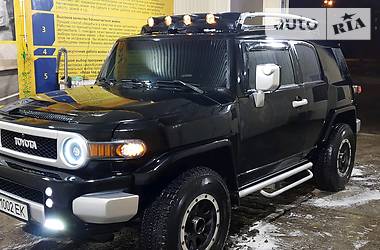 Позашляховик / Кросовер Toyota FJ Cruiser 2007 в 