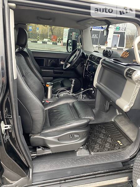 Універсал Toyota FJ Cruiser 2007 в Києві фото 12 Універсал Toyota FJ Cruiser 2007 в Києві