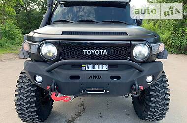 Внедорожник / Кроссовер Toyota FJ Cruiser 2012 в Ивано-Франковске