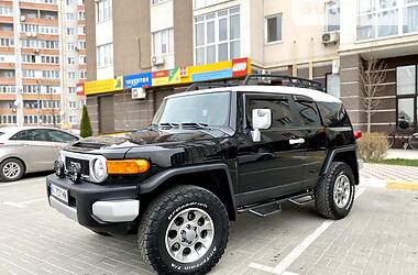 Внедорожник / Кроссовер Toyota FJ Cruiser 2013 в Киеве