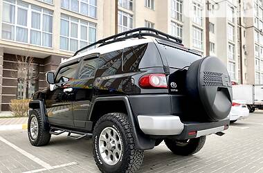 Внедорожник / Кроссовер Toyota FJ Cruiser 2013 в Киеве