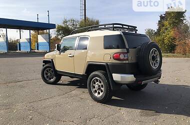 Позашляховик / Кросовер Toyota FJ Cruiser 2012 в Полтаві