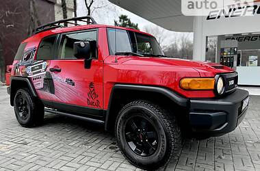 Внедорожник / Кроссовер Toyota FJ Cruiser 2012 в Днепре