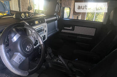 Внедорожник / Кроссовер Toyota FJ Cruiser 2014 в Косове