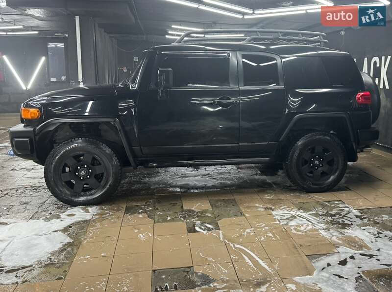 Позашляховик / Кросовер Toyota FJ Cruiser 2007 в Харкові