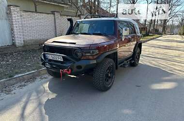 Внедорожник / Кроссовер Toyota FJ Cruiser 2008 в Ирпене