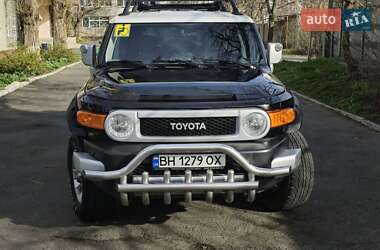 Внедорожник / Кроссовер Toyota FJ Cruiser 2010 в Одессе