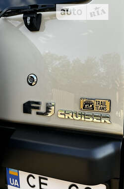 Внедорожник / Кроссовер Toyota FJ Cruiser 2010 в Сторожинце