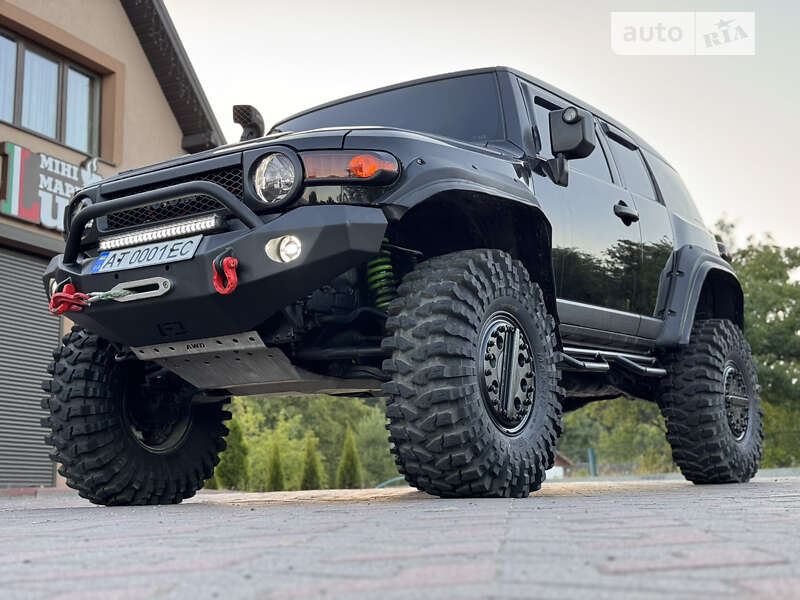 Внедорожник / Кроссовер Toyota FJ Cruiser 2021 в Ивано-Франковске