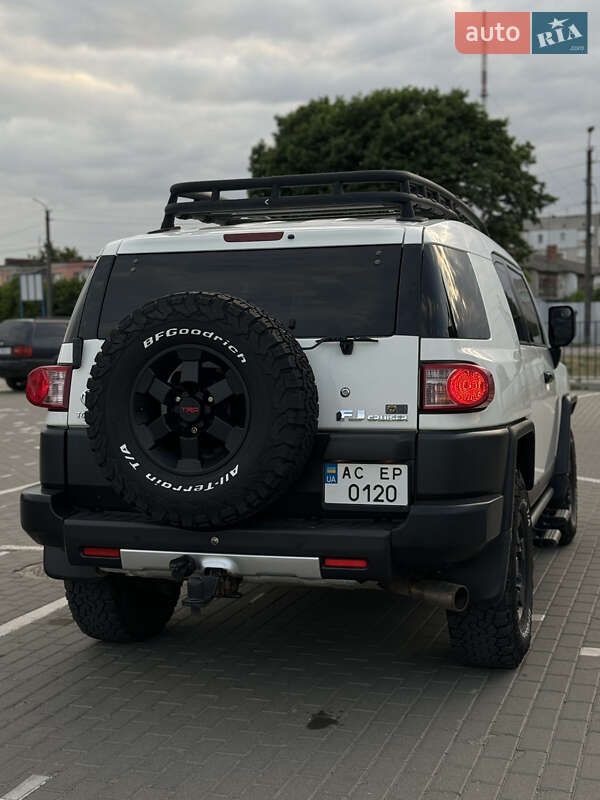 Позашляховик / Кросовер Toyota FJ Cruiser 2008 в Києві
