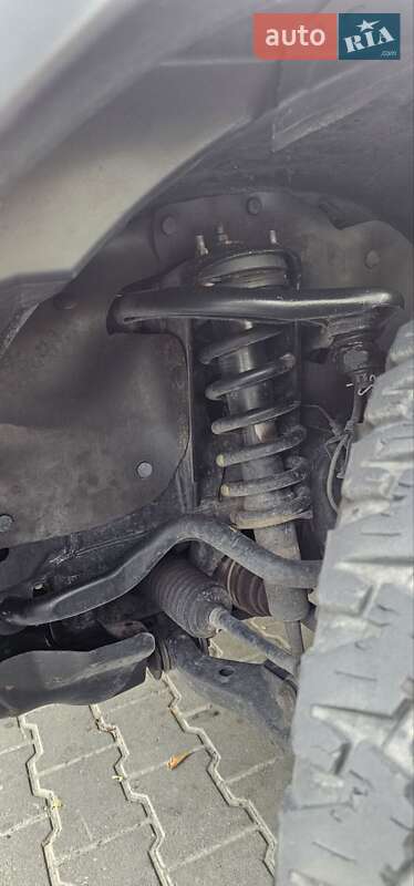 Внедорожник / Кроссовер Toyota FJ Cruiser 2006 в Одессе фото 19 Внедорожник / Кроссовер Toyota FJ Cruiser 2006 в Одессе