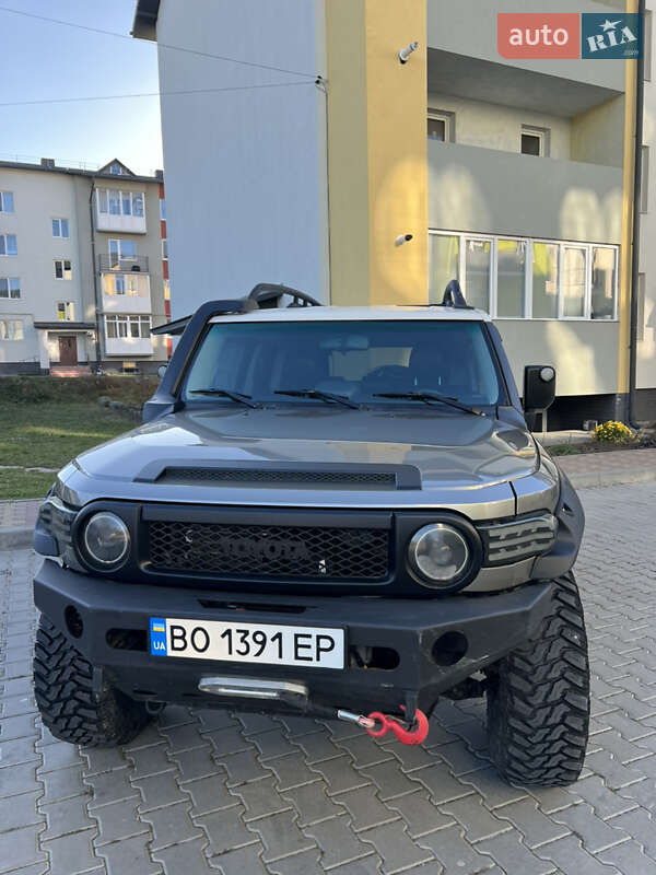 Внедорожник / Кроссовер Toyota FJ Cruiser 2008 в Тернополе