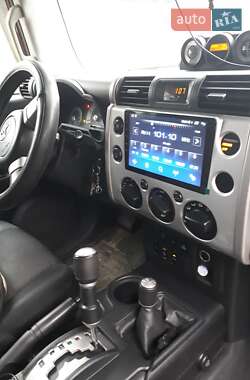 Позашляховик / Кросовер Toyota FJ Cruiser 2008 в 