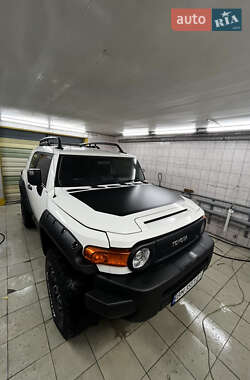 Позашляховик / Кросовер Toyota FJ Cruiser 2008 в Шостці