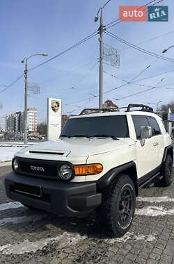 Позашляховик / Кросовер Toyota FJ Cruiser 2011 в Києві