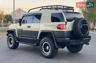 Позашляховик / Кросовер Toyota FJ Cruiser 2010 в Смілі