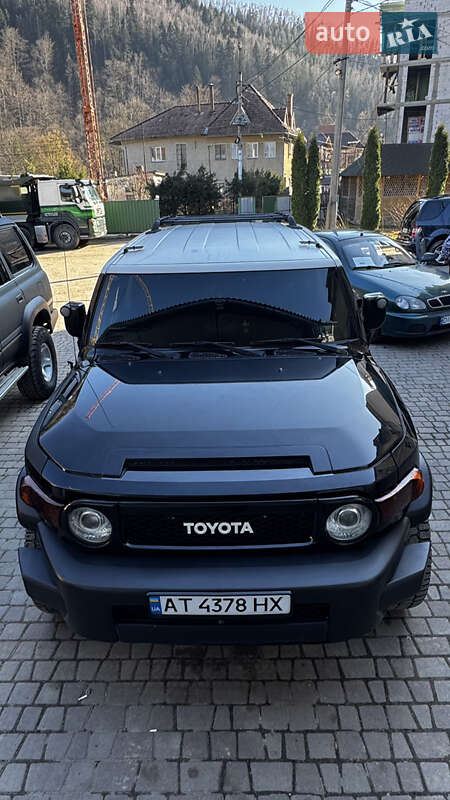 Внедорожник / Кроссовер Toyota FJ Cruiser 2006 в Яремче фото 16 Внедорожник / Кроссовер Toyota FJ Cruiser 2006 в Яремче