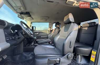 Внедорожник / Кроссовер Toyota FJ Cruiser 2008 в 