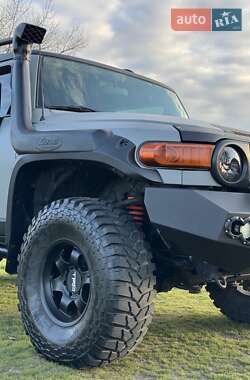 Внедорожник / Кроссовер Toyota FJ Cruiser 2008 в 