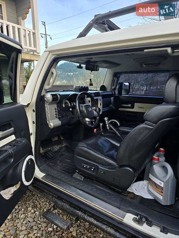 Внедорожник / Кроссовер Toyota FJ Cruiser 2008 в Верховине