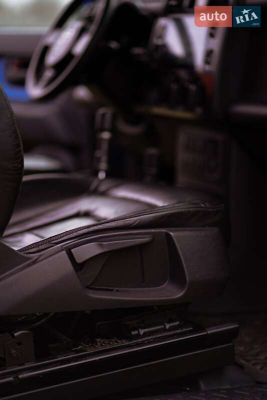 Позашляховик / Кросовер Toyota FJ Cruiser 2007 в Івано-Франківську фото 36 Позашляховик / Кросовер Toyota FJ Cruiser 2007 в Івано-Франківську