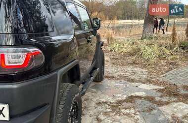 Позашляховик / Кросовер Toyota FJ Cruiser 2009 в 
