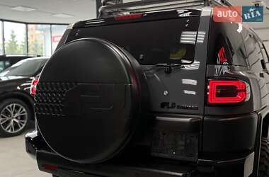Позашляховик / Кросовер Toyota FJ Cruiser 2007 в 