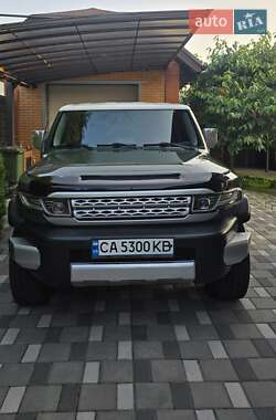 Внедорожник / Кроссовер Toyota FJ Cruiser 2012 в Черкассах