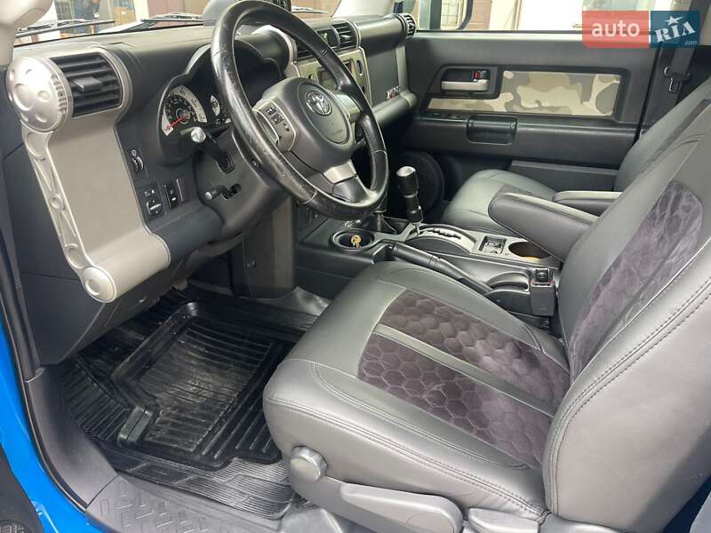 Внедорожник / Кроссовер Toyota FJ Cruiser 2006 в Одессе