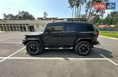 Позашляховик / Кросовер Toyota FJ Cruiser 2008 в 