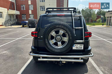 Позашляховик / Кросовер Toyota FJ Cruiser 2008 в 