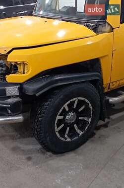 Позашляховик / Кросовер Toyota FJ Cruiser 2008 в 