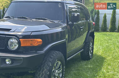 Позашляховик / Кросовер Toyota FJ Cruiser 2008 в 