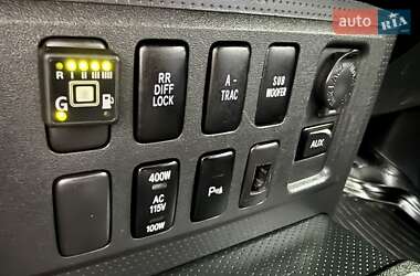 Внедорожник / Кроссовер Toyota FJ Cruiser 2006 в 