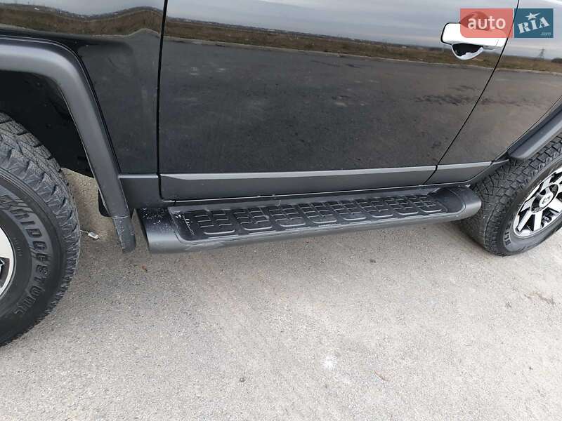 Внедорожник / Кроссовер Toyota FJ Cruiser 2021 в Хмельницком