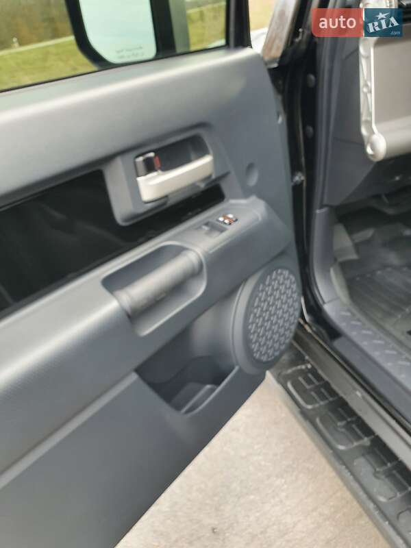 Внедорожник / Кроссовер Toyota FJ Cruiser 2021 в Хмельницком