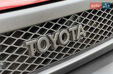 Позашляховик / Кросовер Toyota FJ Cruiser 2008 в 