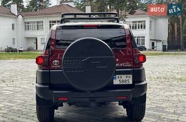 Позашляховик / Кросовер Toyota FJ Cruiser 2008 в 
