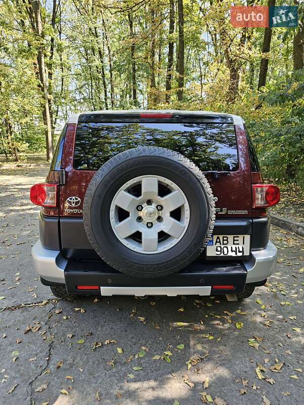 Внедорожник / Кроссовер Toyota FJ Cruiser 2008 в Тульчине фото 4 Внедорожник / Кроссовер Toyota FJ Cruiser 2008 в Тульчине