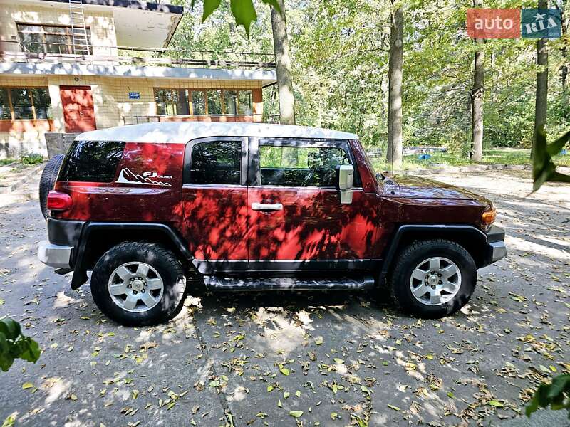 Внедорожник / Кроссовер Toyota FJ Cruiser 2008 в Тульчине фото 8 Внедорожник / Кроссовер Toyota FJ Cruiser 2008 в Тульчине